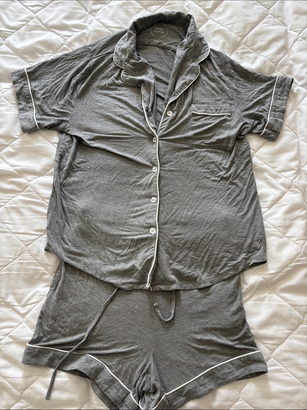 Cozy Earth short sleeve gray set